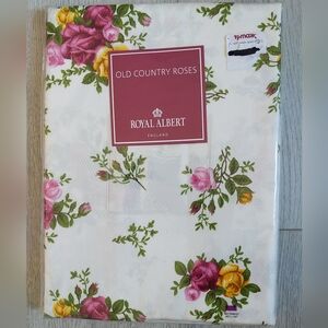 Royal Albert Old Country Roses Floral Tablecloth in Cream, Pink, Red, Green